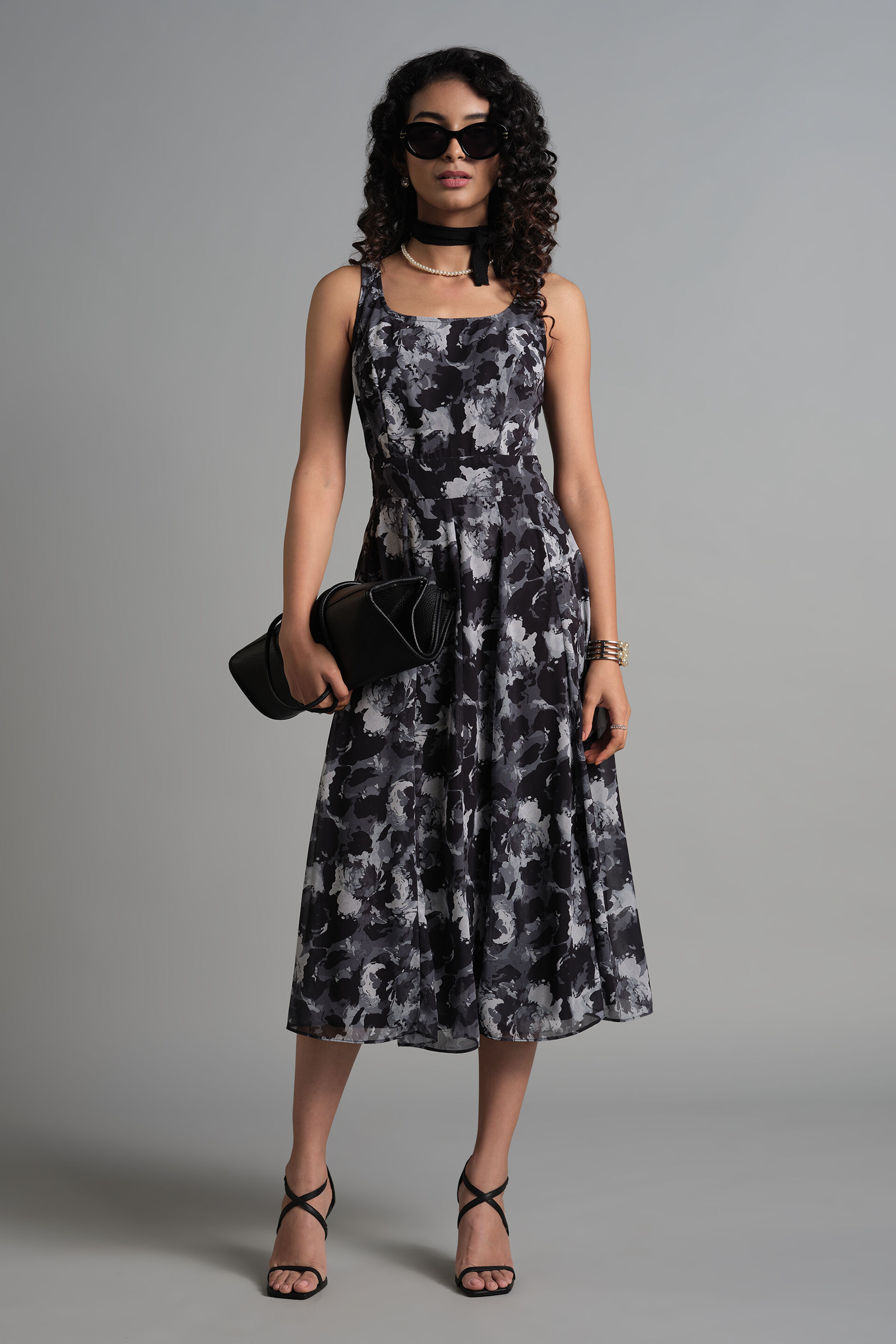 Araxie Dress, Black, image 1